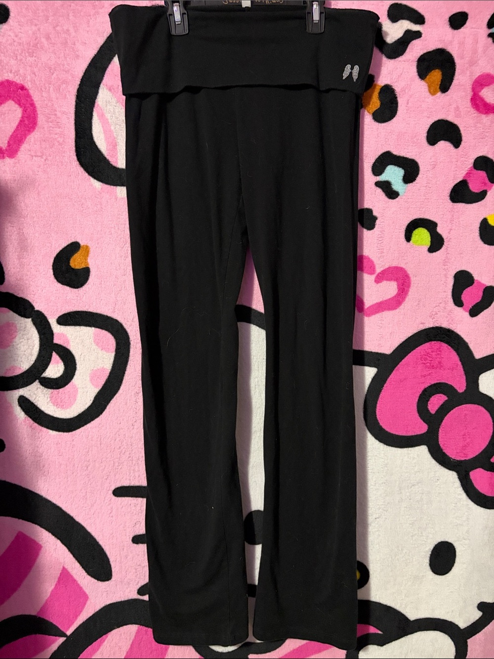 Victoria’s secret Fold over flare yoga pants - Picture 3 of 5